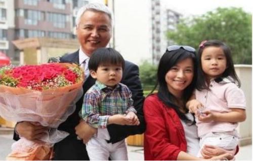 请问兰州妇幼兰州那里有试管代怀群的姐妹生殖科哪个医生比较好